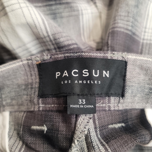PacSun Black and White Plaid Men's Shorts - Picture 4 of 7
